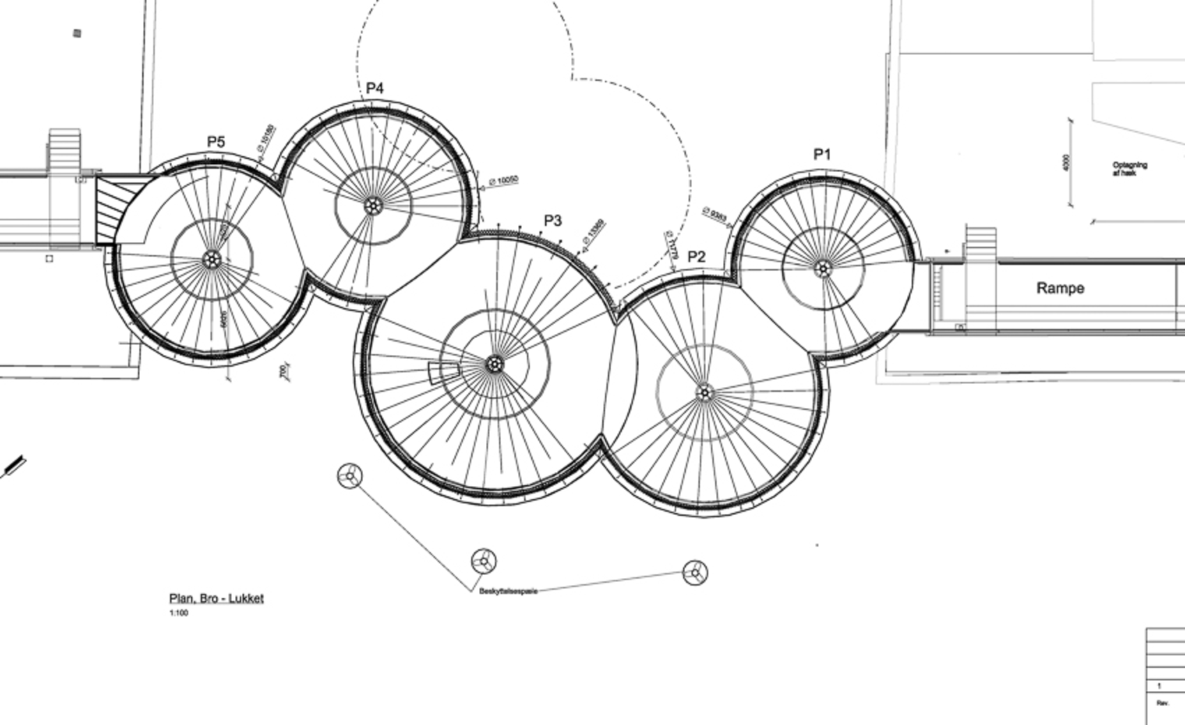 Published closed plan of Cirkelbroen showing its five staggered circular platforms labeled P1 through P5